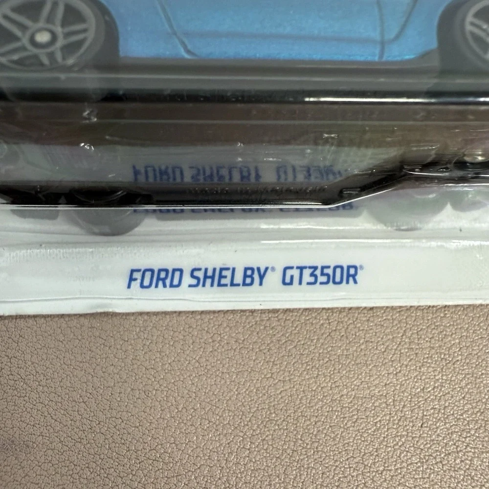 NWT Hot Wheels Ford Shelby GT350R Muscle Mania Blue 9/10 Carded Diecast‎ Car